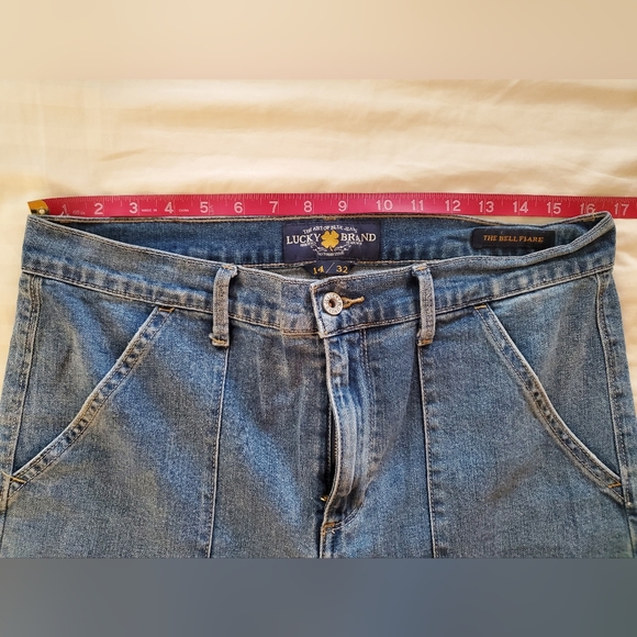 Lucky Brand Bell Flare High-Waisted Jeans - Picture 5 of 6